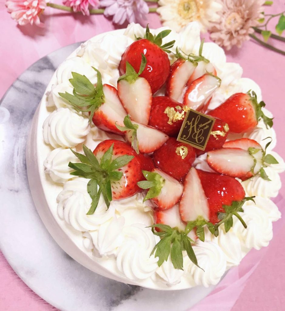 苺のデコレーションケーキ
